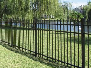 Rochester Aluminum Fence rfence01 1 300x225