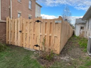 Somers Fence Contractor 6  Scallop Board on Board Kenosha WI Ken Reed Outside view with gate 300x225